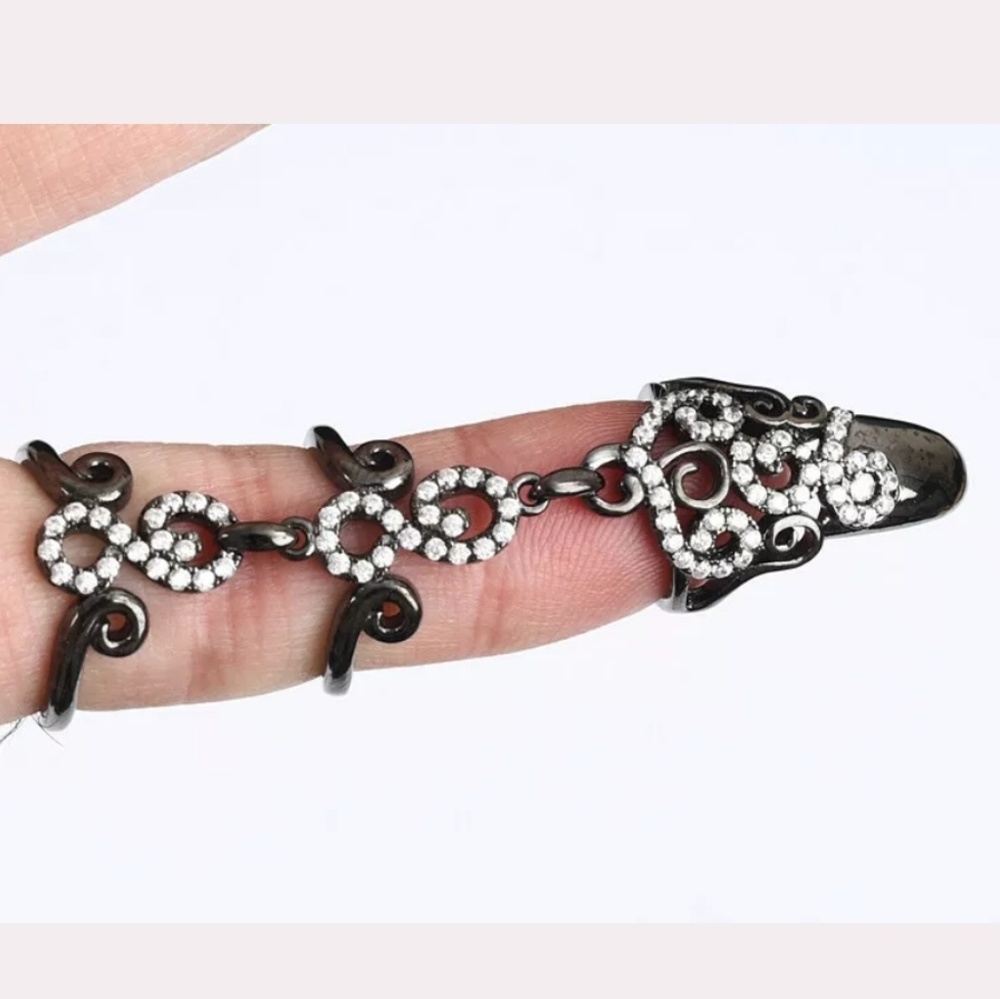Rhodium .925 silver & topaz finger cuff